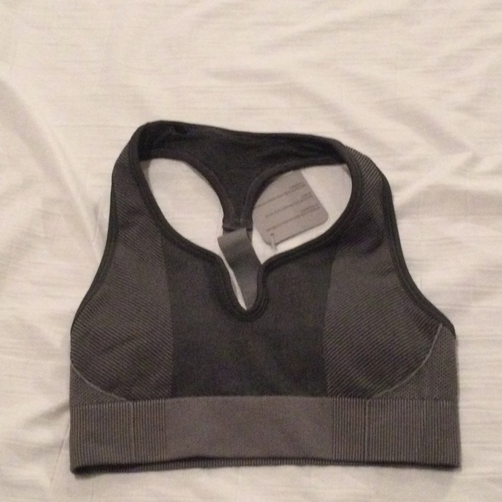 GYMSHARK grey bra top S NEW WITH Out tags